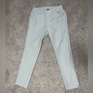 Lululemon ABC Slim-Fit 5 Pocket Pant 32"
Utilitech